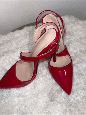 Red Patent Pointed-Toe Women's Slingback Heels